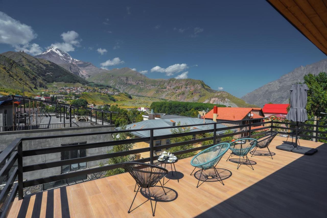 Hotel Inside Kazbegi Exterior photo