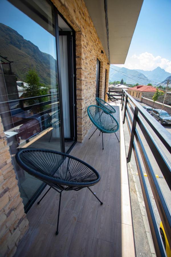 Hotel Inside Kazbegi Exterior photo